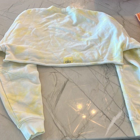 Alo Yoga Cropped Top Yellow Tie Dye Size Small - Picture 5 of 6
